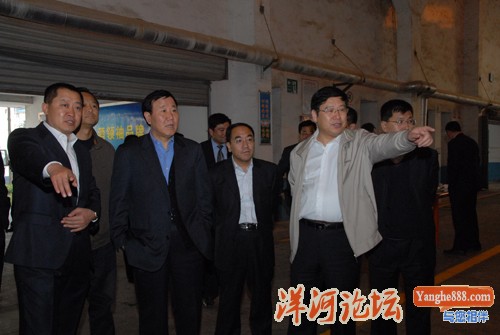 杨廷栋陪同朱新礼