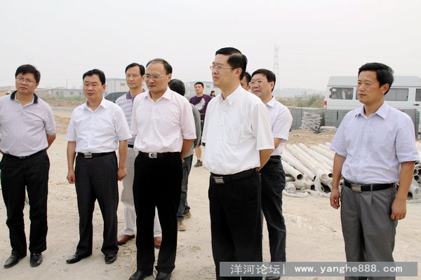 沈海斌主持召开洋河新城召开党工委月度工作会议