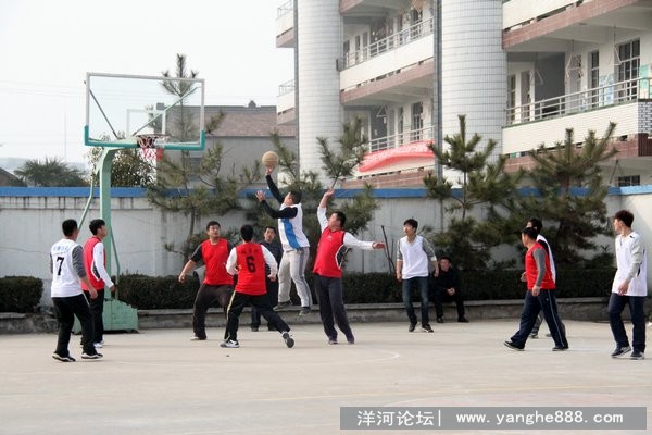 平安社区举办“贵人缘”杯春节文体活动