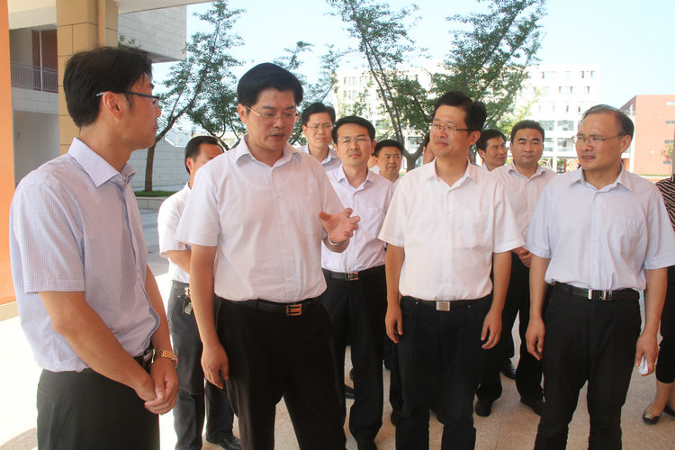 市委书记魏国强调研洋河新区经济社会发展情况